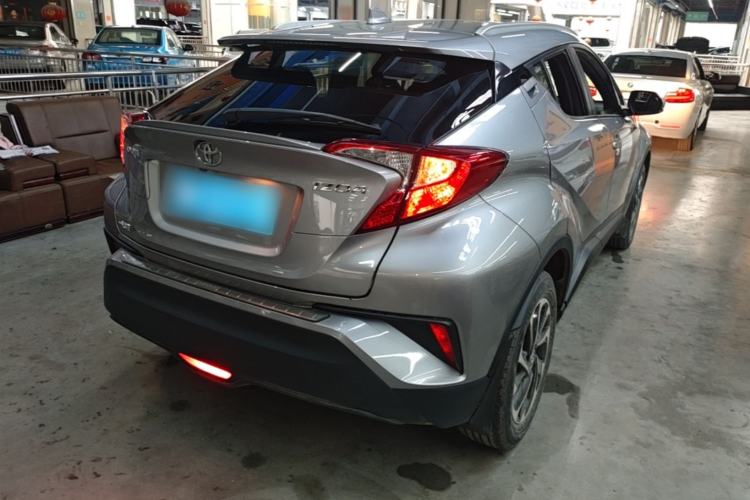 Used Toyota IZOA 2018 2.0L Yichi Edition China V Standard Rear Right 45 Deg