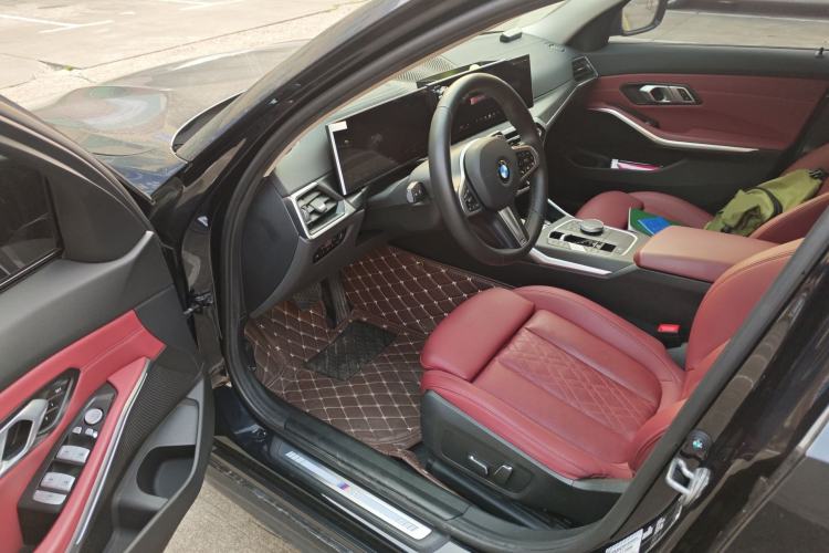 Used BMW 3 Series 2024 325i M Sport Package Driver Seat