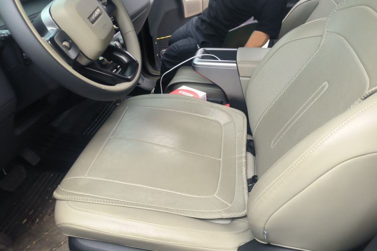 Used iCAR V23 2025 401 Two-Wheel Drive Advanced Edition Left Front Seat