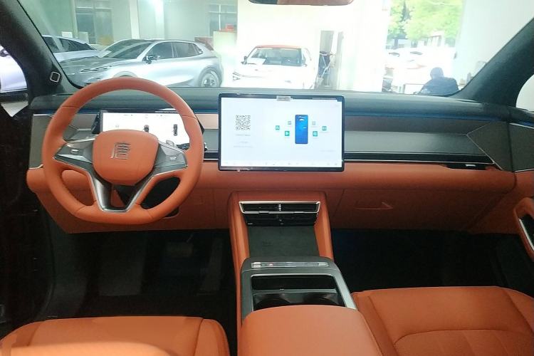 Used BYD Tang L 2025 EV with 670 km Range LiDAR and Premium Features