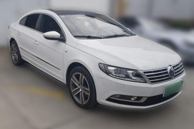 Used Volkswagen FAW-Volkswagen CC 2015 1.8TSI Luxury Model Front Right 45 Deg