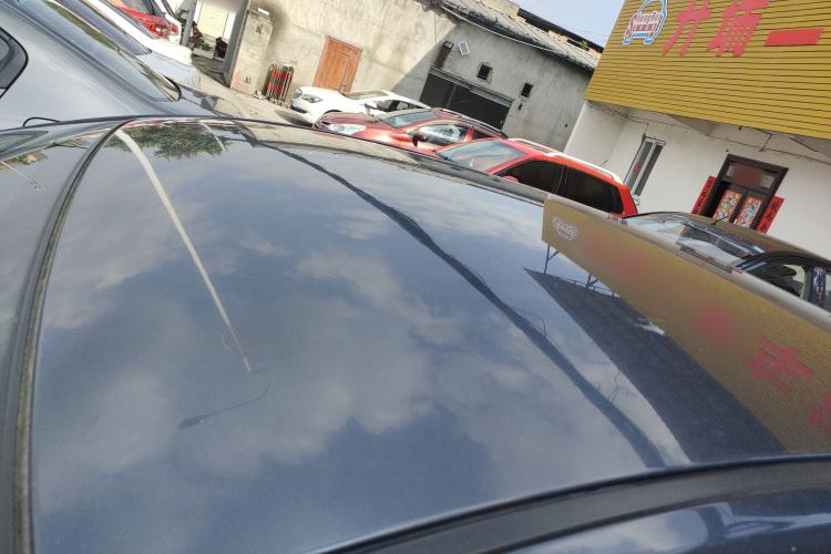 Used Mazda 3 Axela 2014 Sedan 1.5L Automatic Comfort Model Roof