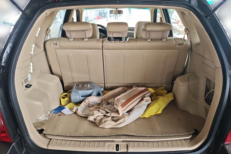 Used Hyundai Tucson 2009 2.0L Automatic Two-Wheel Drive with Sunroof Trunk