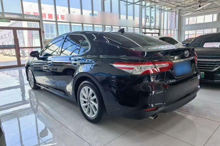 Used Toyota Camry 2021 2.0G Luxury Edition
