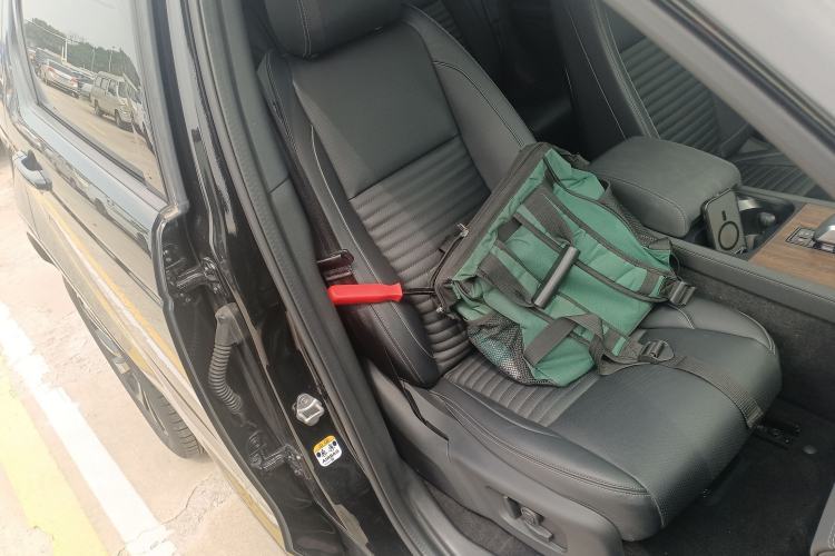 Used Land Rover Discovery Sport 2024 Performance Tech Edition Right Front Seat