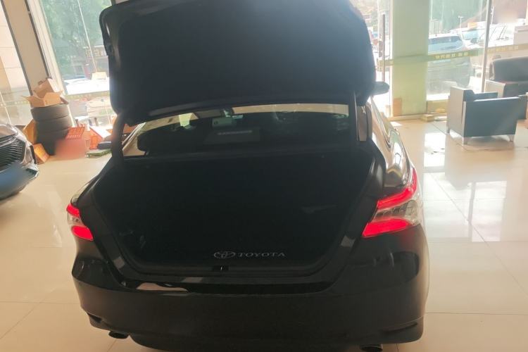 Used Toyota Camry 2019 Revised Version 2.0G Luxury Edition Trunk