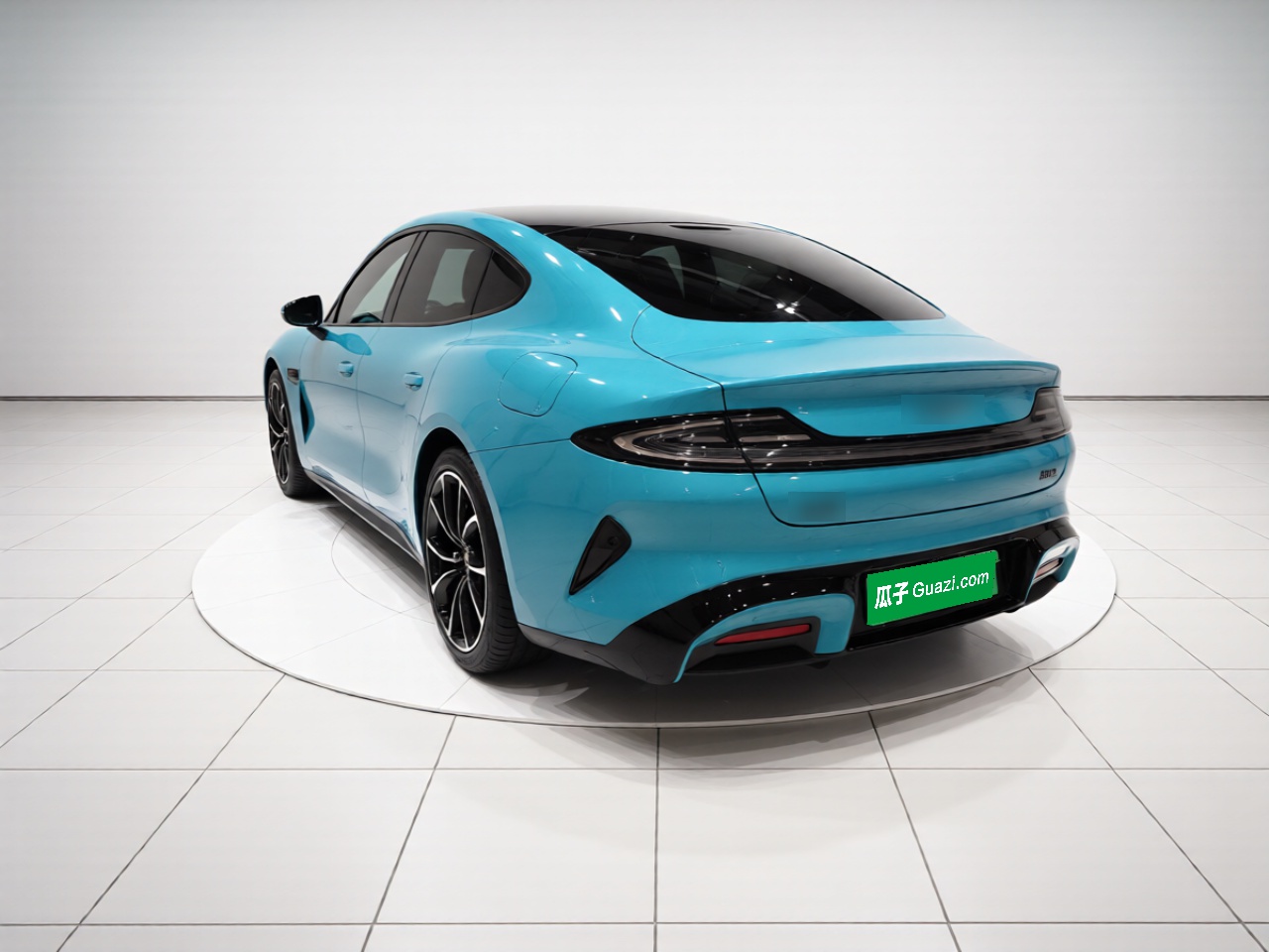 Xiaomi Auto SU7 2024 Rear-Drive Ultra-Long Range Advanced Pro-Level Intelligent Driving Version — снимка 4