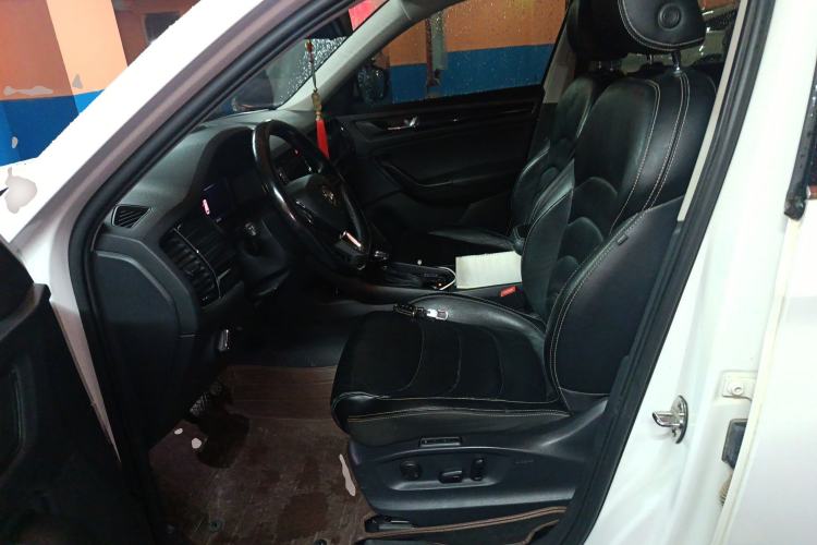 Used Skoda Kodiaq 2019 Facelifted TSI330 5-Seater Two-Wheel-Drive Luxury Enjoyment Edition China V Emission Standard