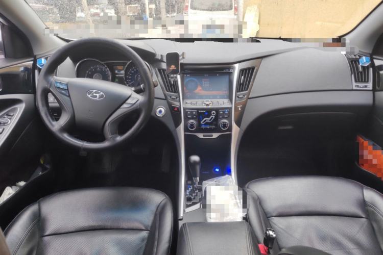 Used Hyundai Sonata 2014 2.4L Automatic Luxury Version China IV Standard
