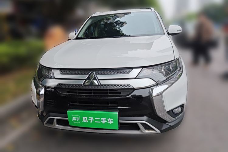Used Mitsubishi Outlander 2020 2.4L 4x4 Zhi Xiang Edition 5 Seats Front