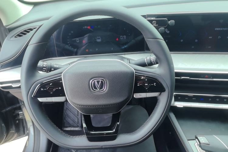 Used CHANGAN Eado 2023 Changan Edition PLUS Blue Whale NE 1.4T GDI DCT Prestige Version Steering Wheel