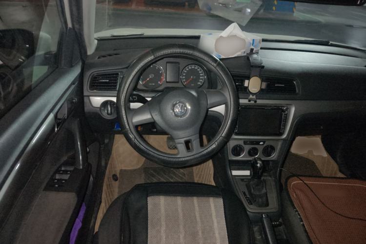 Used Volkswagen Lavida 2013 Revised Classic 1.6L Automatic Fashion Edition
