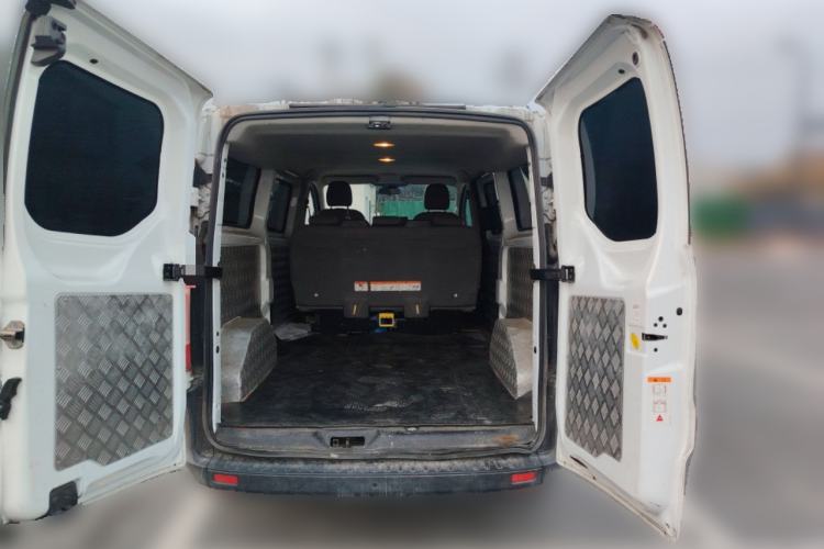 Used Ford Transit 2020 2.0T Gasoline Automatic Multi-Function Commercial Vehicle Mid-axle Low-roof Design with Dual Rear Doors Meeting China VI Emission Standards