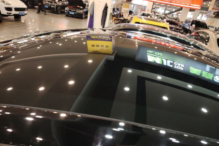 Used Tesla Model Y 2022 Long-Range All-Wheel-Drive Version Roof