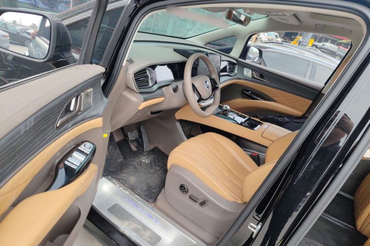 Used Denza D9 2022 DM-i 970 Four-Wheel Drive Flagship Model Driver Seat