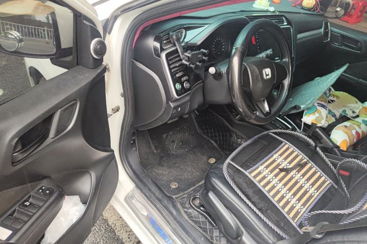 Used Honda Gienia 2017 1.5L CVT Comfort Version Driver Seat