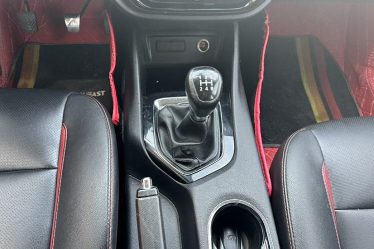 Used Soueast DX3 2016 1.5L Manual Luxury Edition