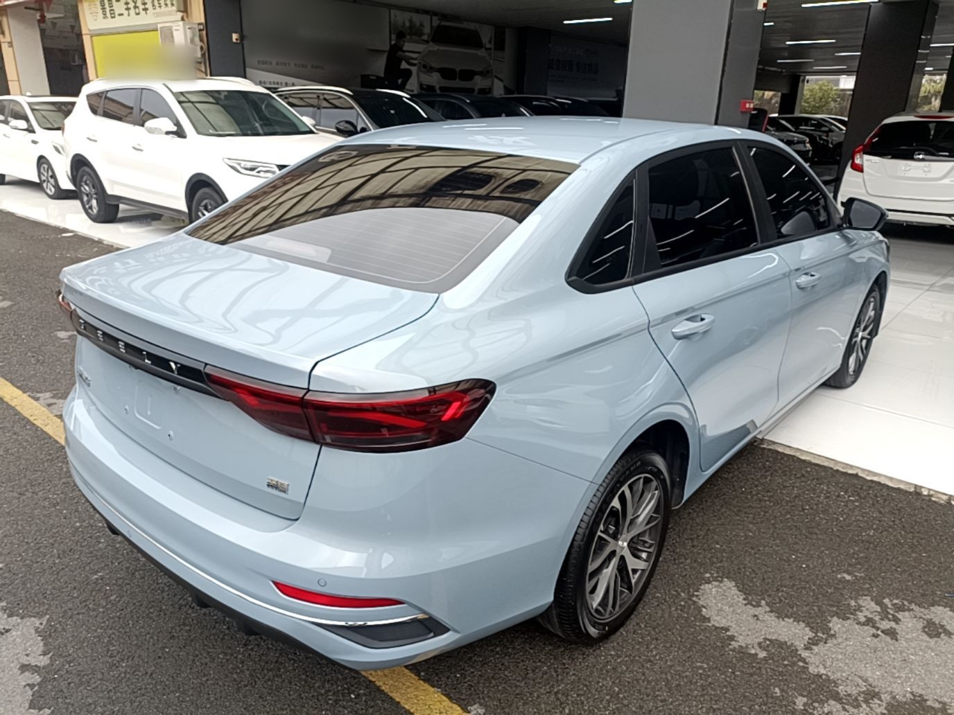 Geely Auto Emgrand 2023 4th Generation Champion Edition 1.5L CVT Luxury Model — снимка 6