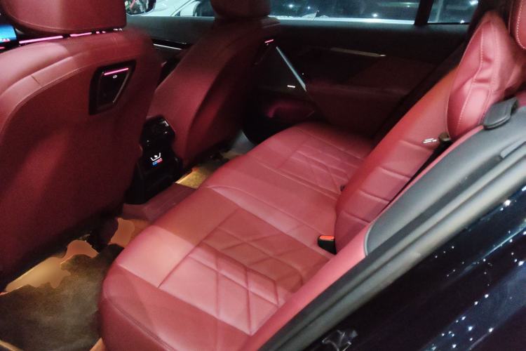 Used BMW 5 Series 2024 525Li Luxury Package
