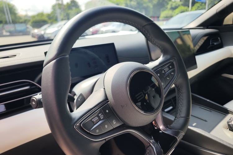 Used BYD Seal 06 New Energy 2025 DM-i Smart Drive 80KM Luxury Model
