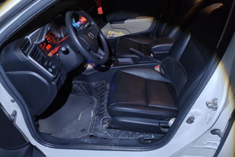 Used Honda Greiz 2016 1.5L CVT Classic Edition Left Front Seat