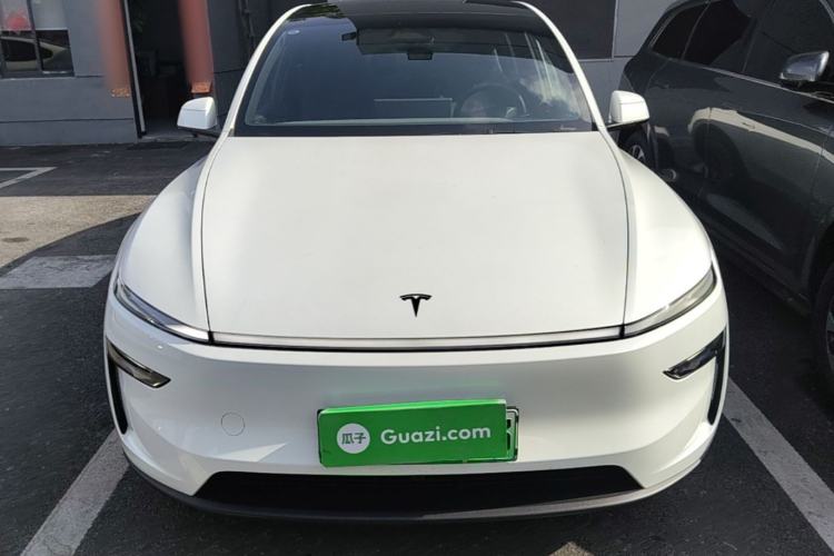 Used Tesla Model Y L 2025 Model Long-Range All-Wheel-Drive Version
