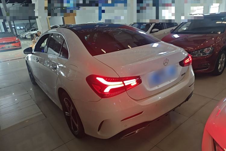 Used Mercedes-Benz A-Class 2022 Revised Version A 200 L Sport Sedan Fashionable Style