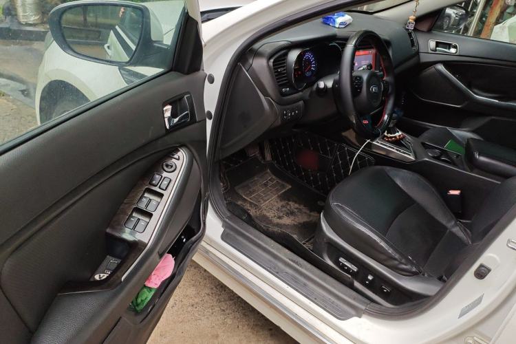 Used Kia K5 2015 2.0L Automatic LUX Driver Seat