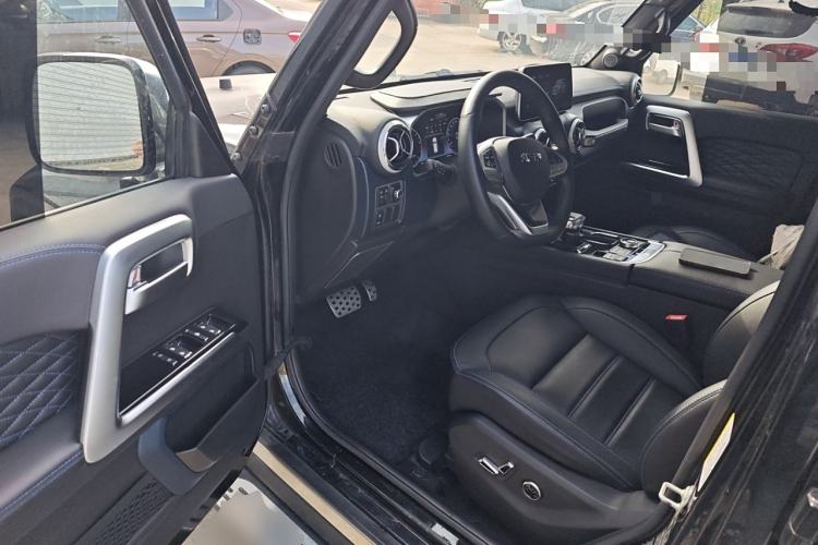 Used BAIC Off-Road BJ40 2023 2.0T Automatic Four-Wheel Drive Urban Hunter Edition Chivalrous Type