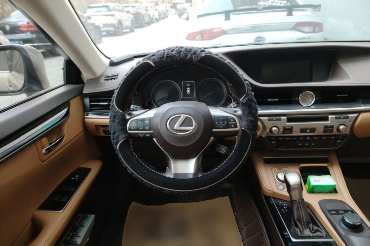 Used Lexus ES 2015 200 Comfort Edition