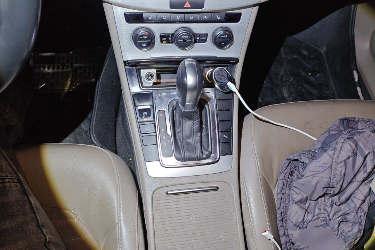 Used Volkswagen Magotan 2013 1.8TSI Luxury Model