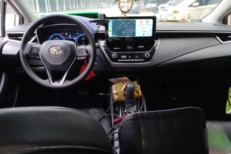 Used Toyota Levin 2023 Smart Electric Hybrid Dual-Engine 1.8L Luxury Edition Center Console