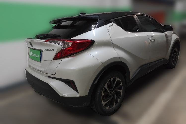 Used Toyota IZOA 2018 2.0L Yichi Edition China V Standard