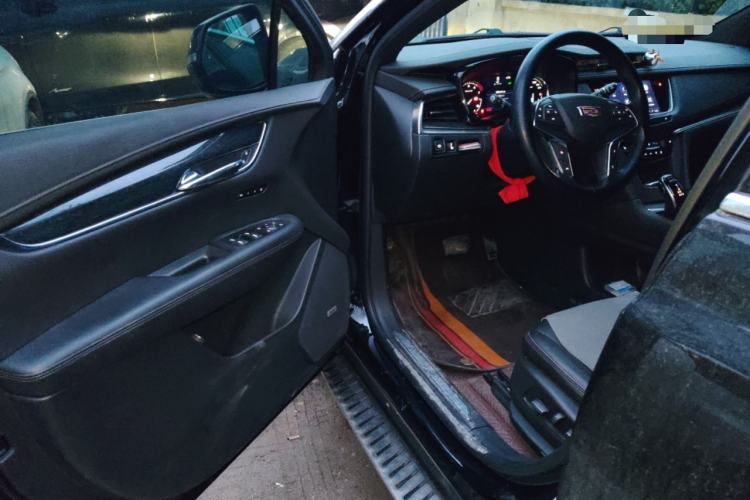 Used Cadillac XT5 2022 2.0T Two-Wheel Drive Luxury Version