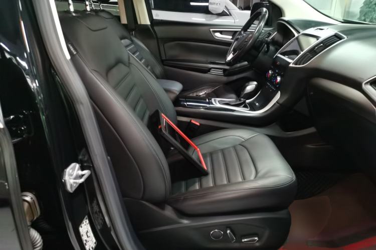 Used Ford Edge 2017 EcoBoost 245 Two-Drive Platinum Edition 5 Seats