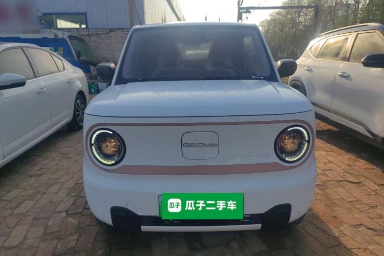 Used Geely Galaxy Panda 2023 Panda Mini 120km Super Cute Bear Front