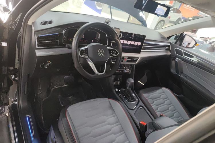 Used Volkswagen Tiguan L New Energy 2023 430 PHEV Plug-in Hybrid Flagship Edition Center Console