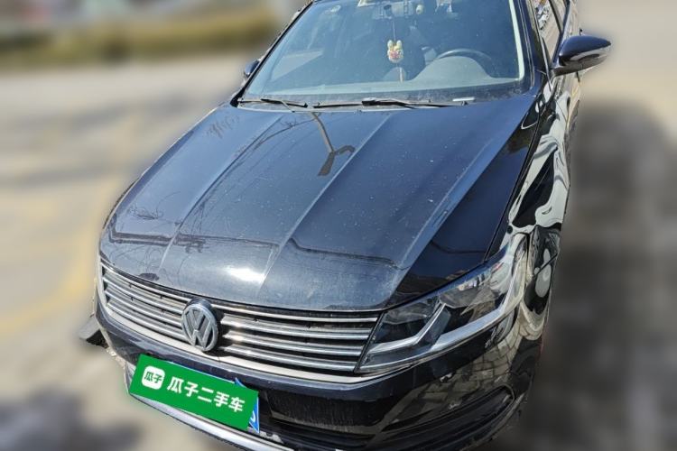 Used Volkswagen Lavida 2015 1.6L Manual Fashion Edition