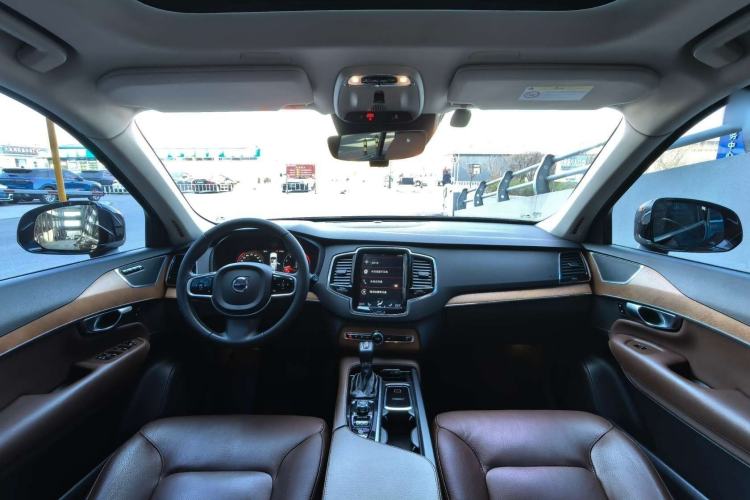 Used Volvo XC90 2019 T6 Zhiyi Edition 7-Seater China VI Standard Interior 1