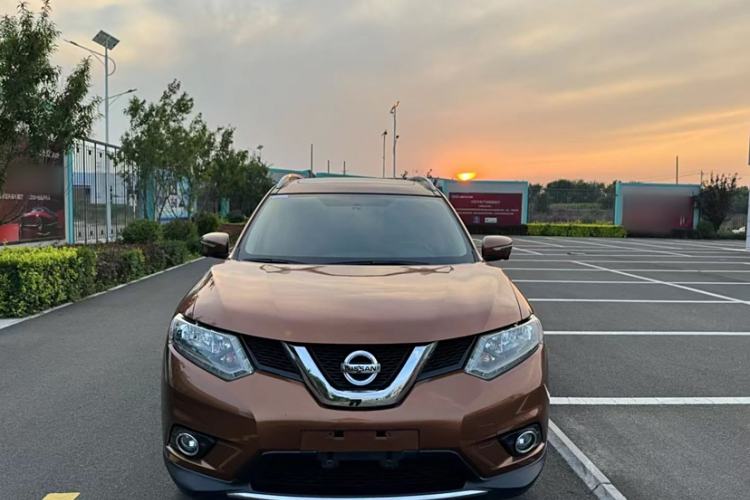 Used Nissan X-Trail 2015 2.5L CVT Leading MAX Edition 4WD