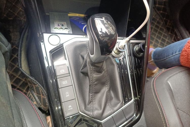 Used Volkswagen Tayron 2019 330TSI Two-Wheel Drive Luxury Model China VI Standard
