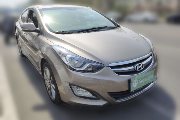 Used Hyundai Elantra (5th Generation / Langdong) 2015 1.6L Automatic Leading Model Front Right 45 Deg
