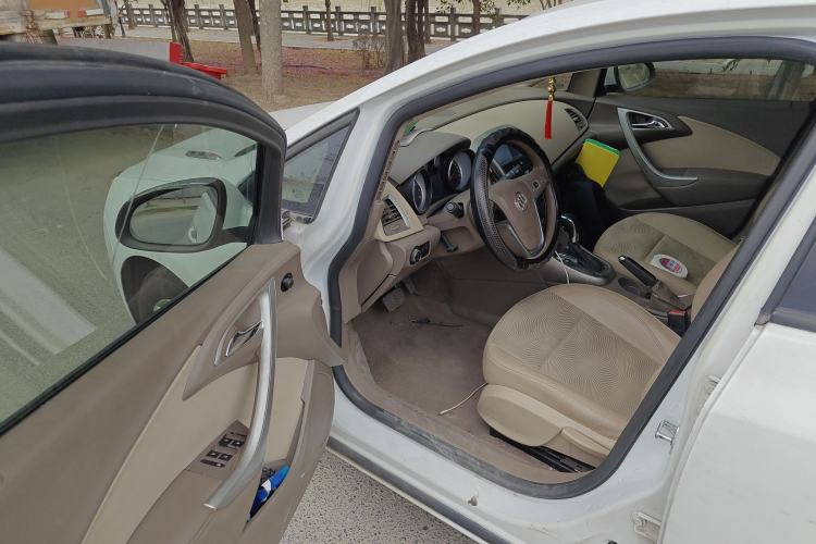 Used Buick GT 2012 GT 1.6L Automatic Fashion Edition