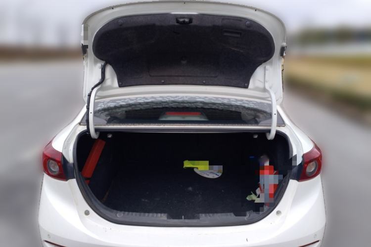 Used Mazda 3 Axela 2017 Sedan 1.5L Automatic Comfort Model Emission Standard China V