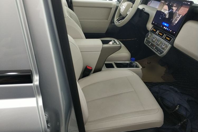 Used iCAR V23 2026 Model 550 Two-Wheel Drive Super Sports Edition Right Front Seat