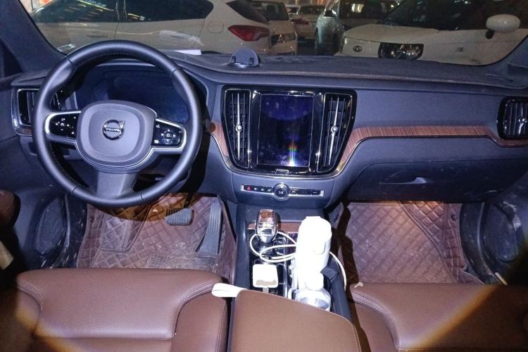 Used Volvo S60 2025 B4 Zhiyuan Luxury Edition
