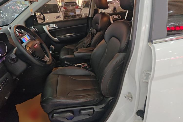 Used Haval H6 2015 Upgraded Model 1.5T Manual Two-Wheel Drive Elite Version Left Front Seat