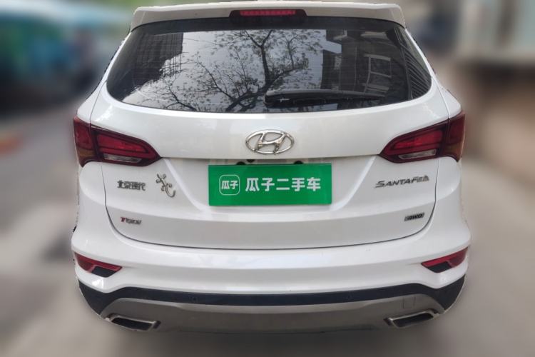 Used Hyundai Santa Fe 2017 2.0T Automatic All-Wheel Drive Smart 7-Seater