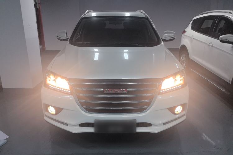 Used Haval H2 2018 Red-Label 1.5T Manual Two-Wheel Drive Luxury Model