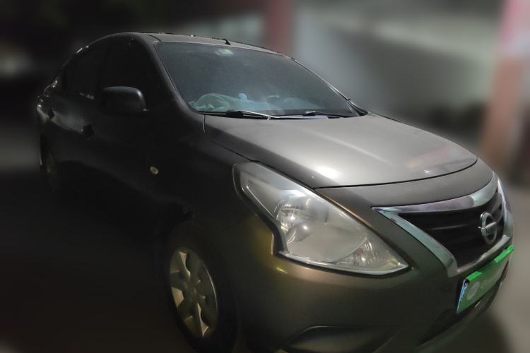 Used Nissan Sunny 2015 1.5XE CVT Comfort Edition Front Right 45 Deg